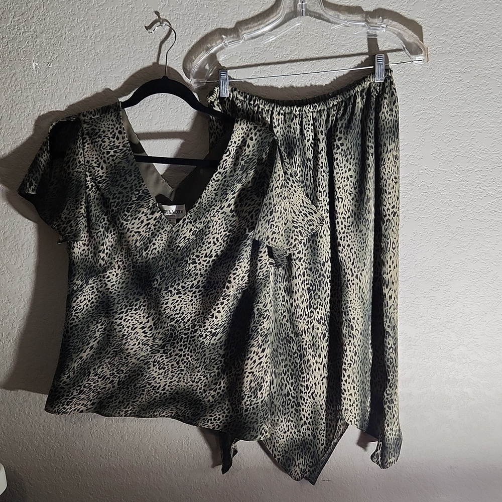 Danny & Nicole Womens Skirt Size 14 Leopard olive green tan Whimsigoth Fairy